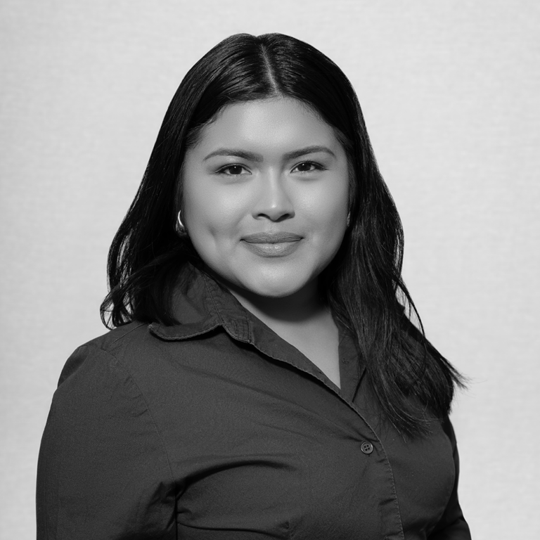 United Staff BW Web Julieta Romero (1)