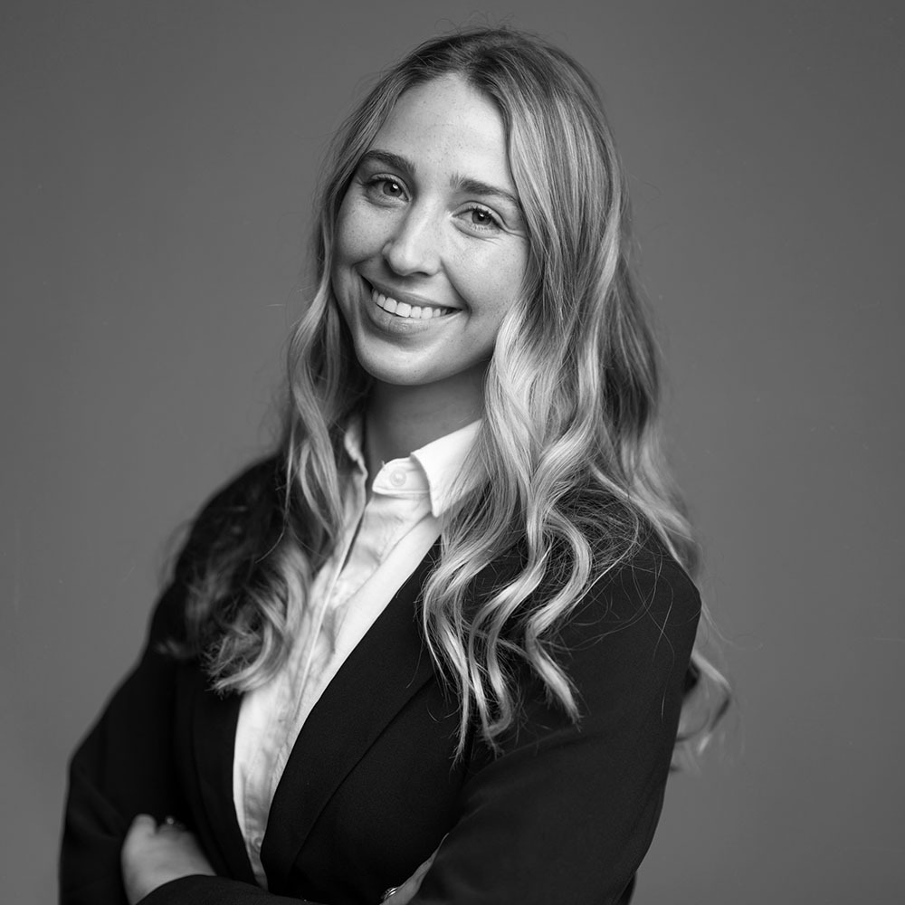 United Staff BW Web Maia Adams