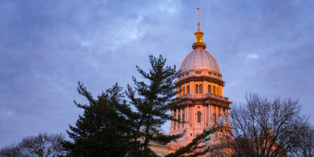 Illinois,State,Capitol,Building,At,Sunrise,With,Trees,In,Springfield